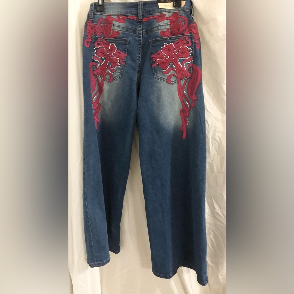 Red embroidered woven crystal studded relaxed fit mid rise wide leg jeans size 9